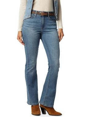 Levi Strauss Signature Women's and Women's Plus Mid Rise Bootcut Jeans